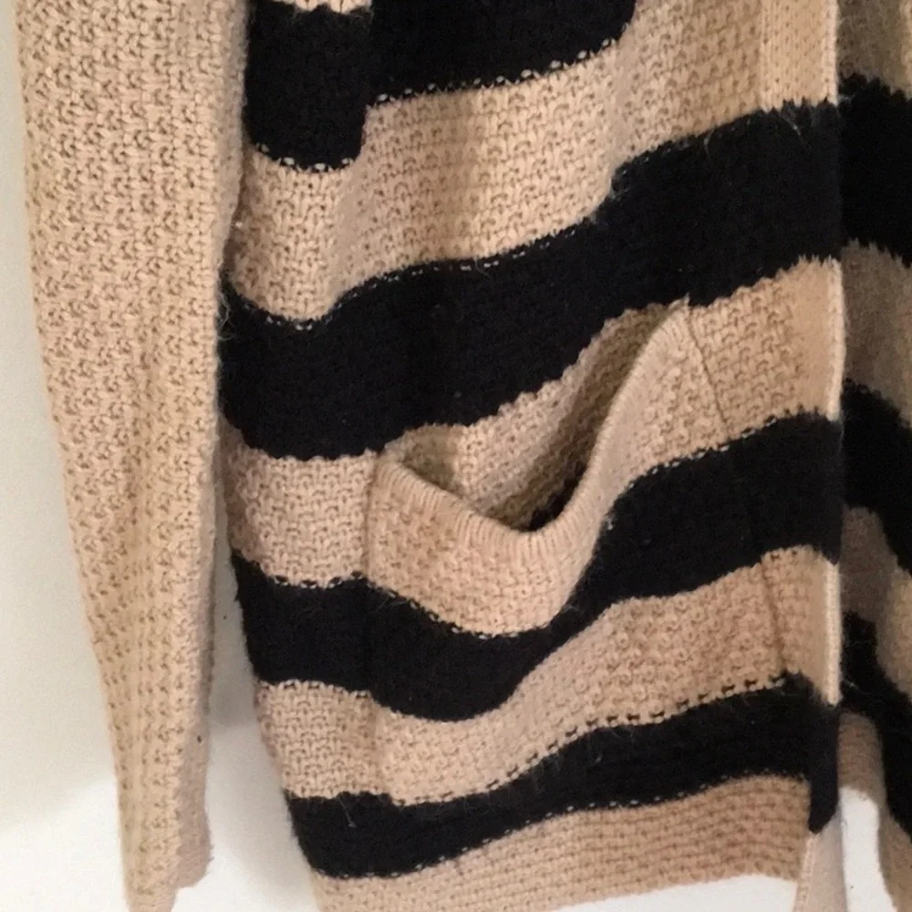 Forever 21 open front Cardigan sweater, brown/tan with black stripes size medium